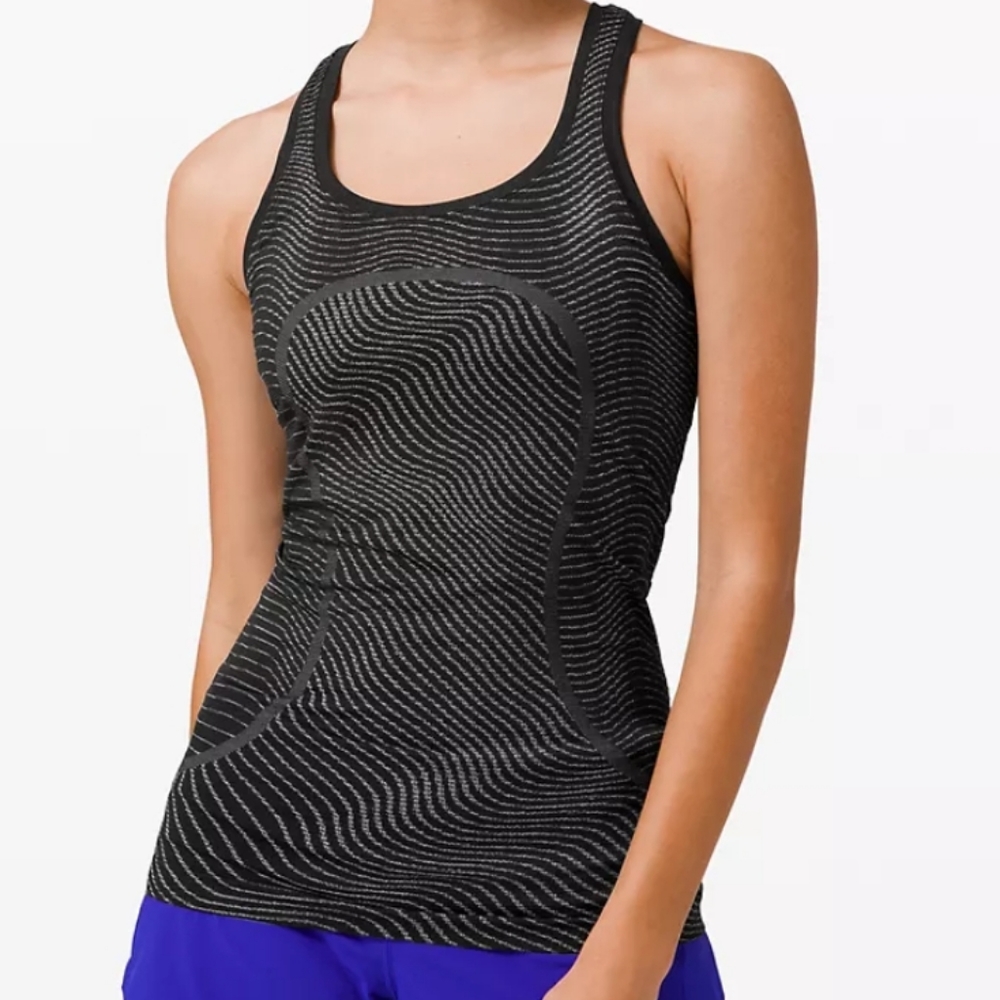 Lululemon Swiftly Tech Racerback 2.0, Size 6